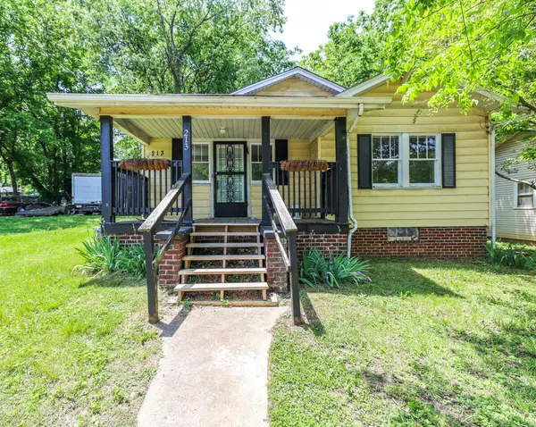 213 Fern St, Knoxville, TN 37914