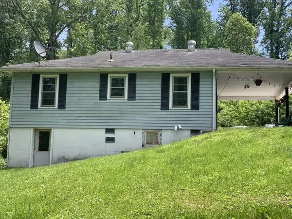 Lafollette, TN 37766,404 Hemlock St