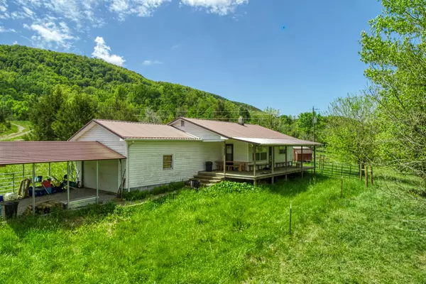 2887 Clinch Valley Rd, Treadway, TN 37881