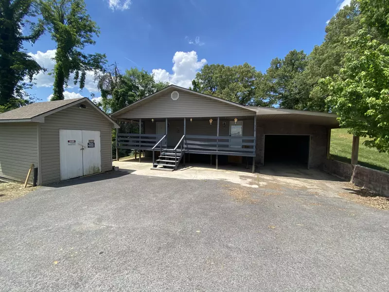 332 Kyle Long Rd, Bean Station, TN 37708