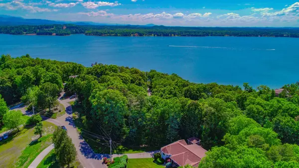 Lake Vista DR, White Pine, TN 37890