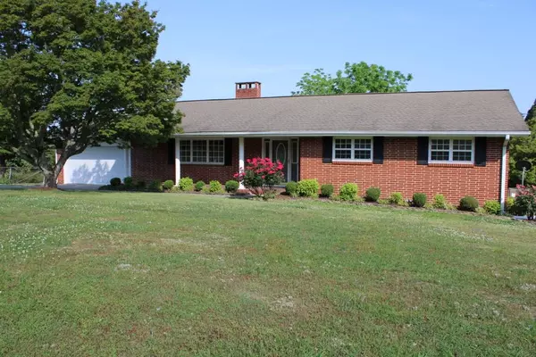 434 Kennedy St, Spring City, TN 37381