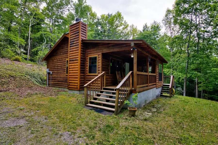 216 Smithfiled Rd, Tellico Plains, TN 37385