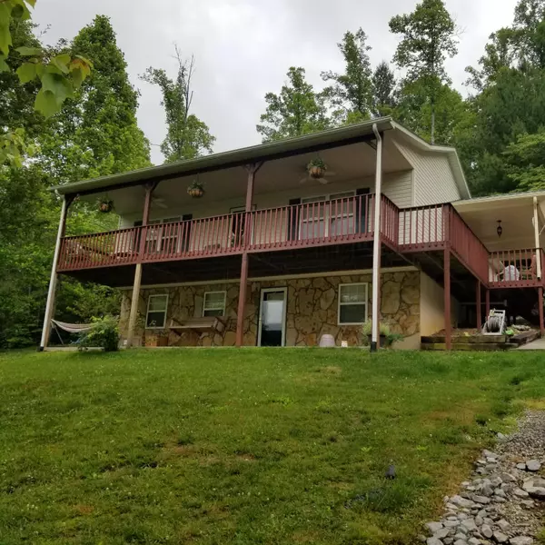 165 Bart Wollum Rd, Lancing, TN 37770