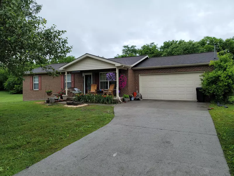 3807 Benji LN, Corryton, TN 37721