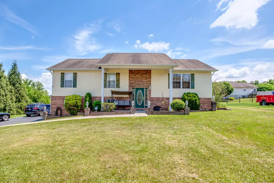 1575 Turtle Dove Tr, Sevierville, TN 37862