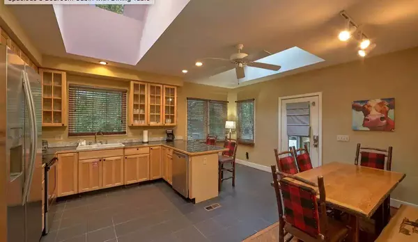 Gatlinburg, TN 37738,657 Red Bud LN