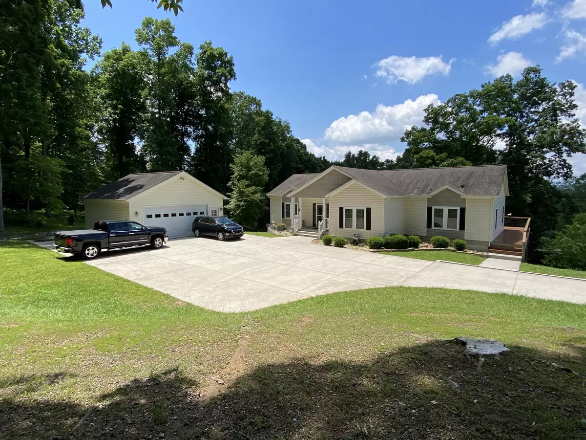 Lafollette, TN 37766,1048 Deerfield WAY