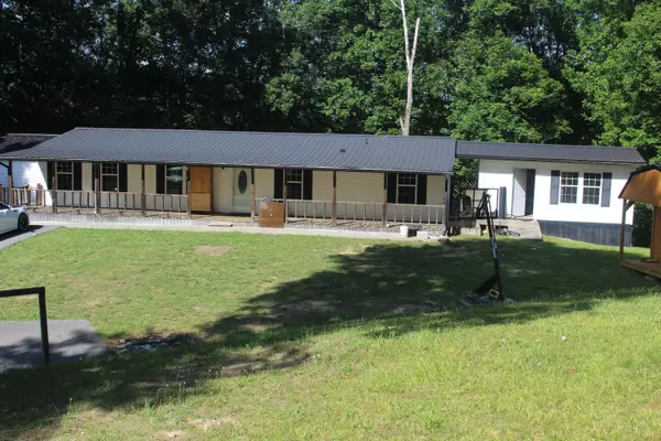 5303 Tazewell Hwy, Sneedville, TN 37869