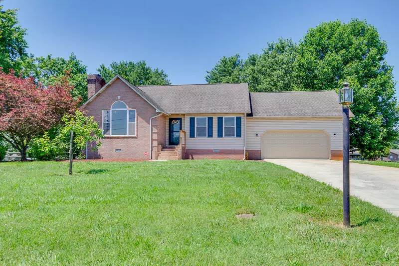 433 Wilaway Rd, Maryville, TN 37801