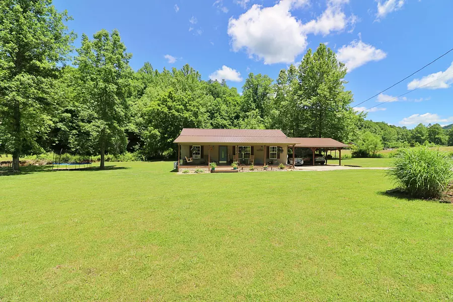 525 Bird Holler Rd, Oneida, TN 37841