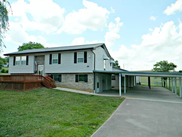 Dandridge, TN 37725,1115 Hale Road Rd