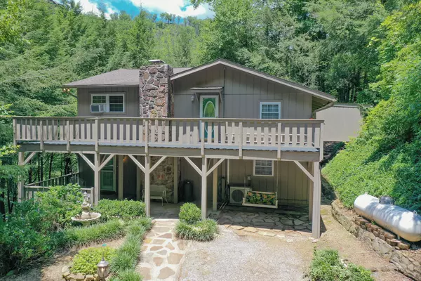 340 Washington Rd, Gatlinburg, TN 37738