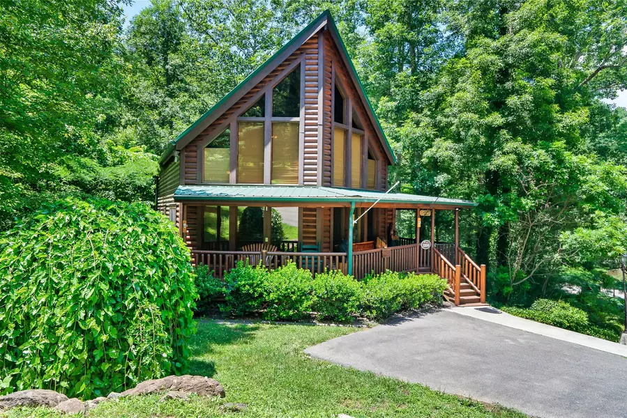 3306 Covered Bridge Way, Sevierville, TN 37862