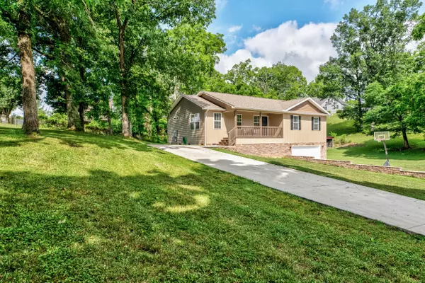 Jacksboro, TN 37757,247 WOOD LN