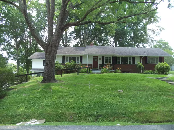 202 Chester St, Oneida, TN 37841