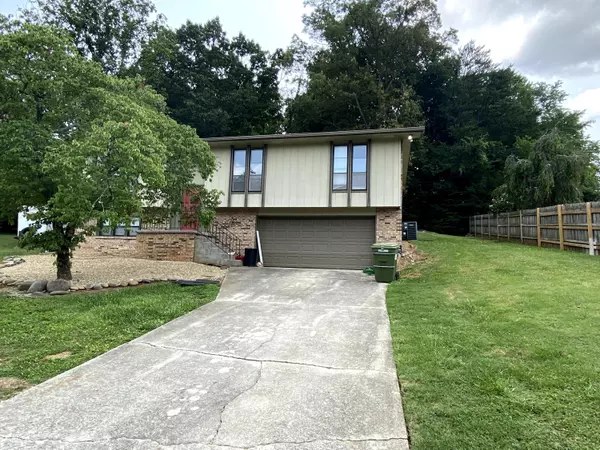 Seymour, TN 37865,819 Dogwood Trail Tr