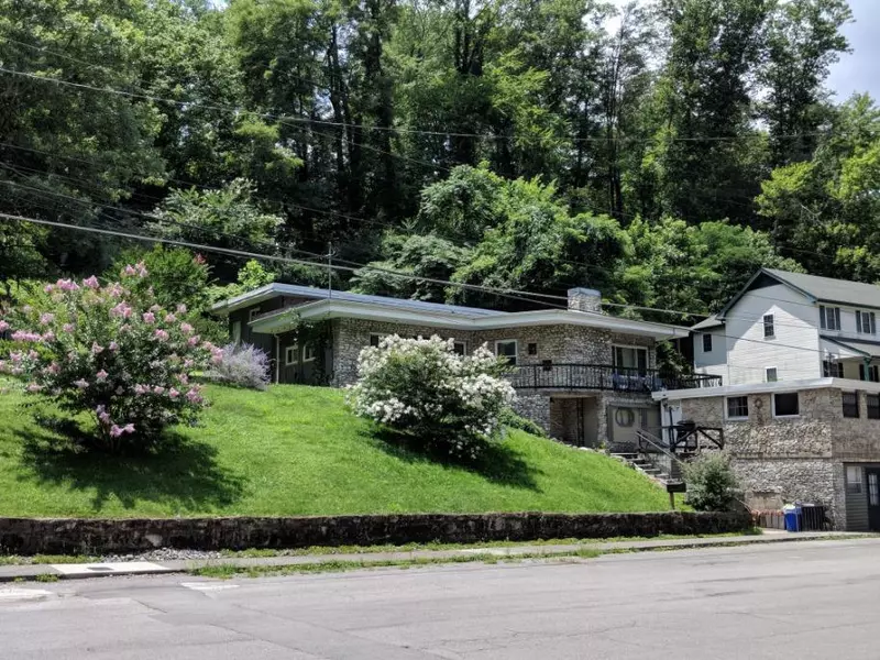 327 colwyn St, Cumberland Gap, TN 37724