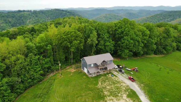 592 Tilmon West LN, New Tazewell, TN 37825