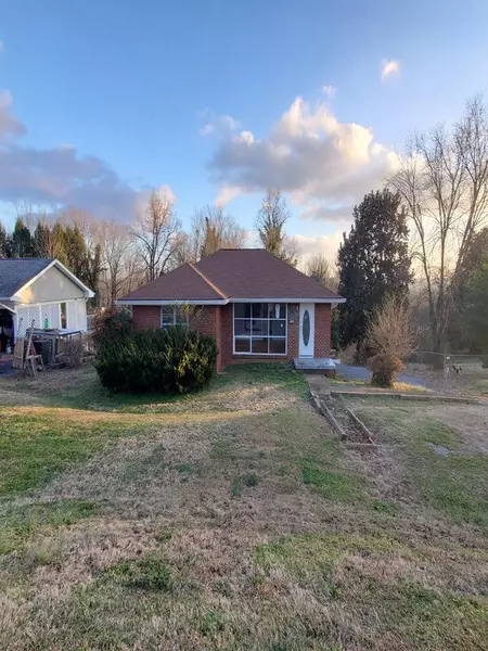 359 Skyline View LN, Kingston, TN 37763