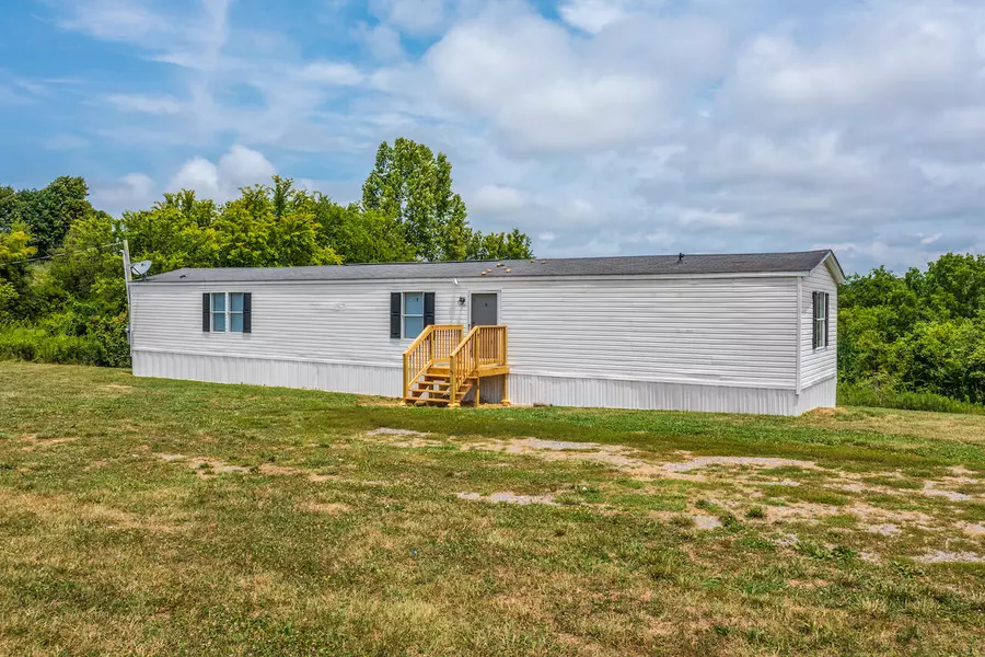 1245 Red Hill Rd, Newport, TN 37821