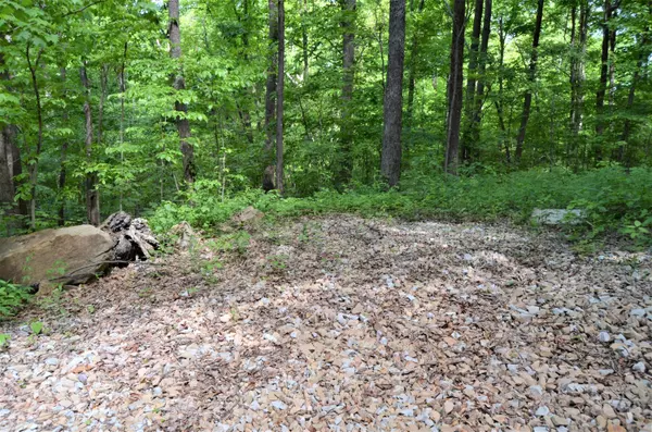 Crossville, TN 38555,Hinch Mountain Rd
