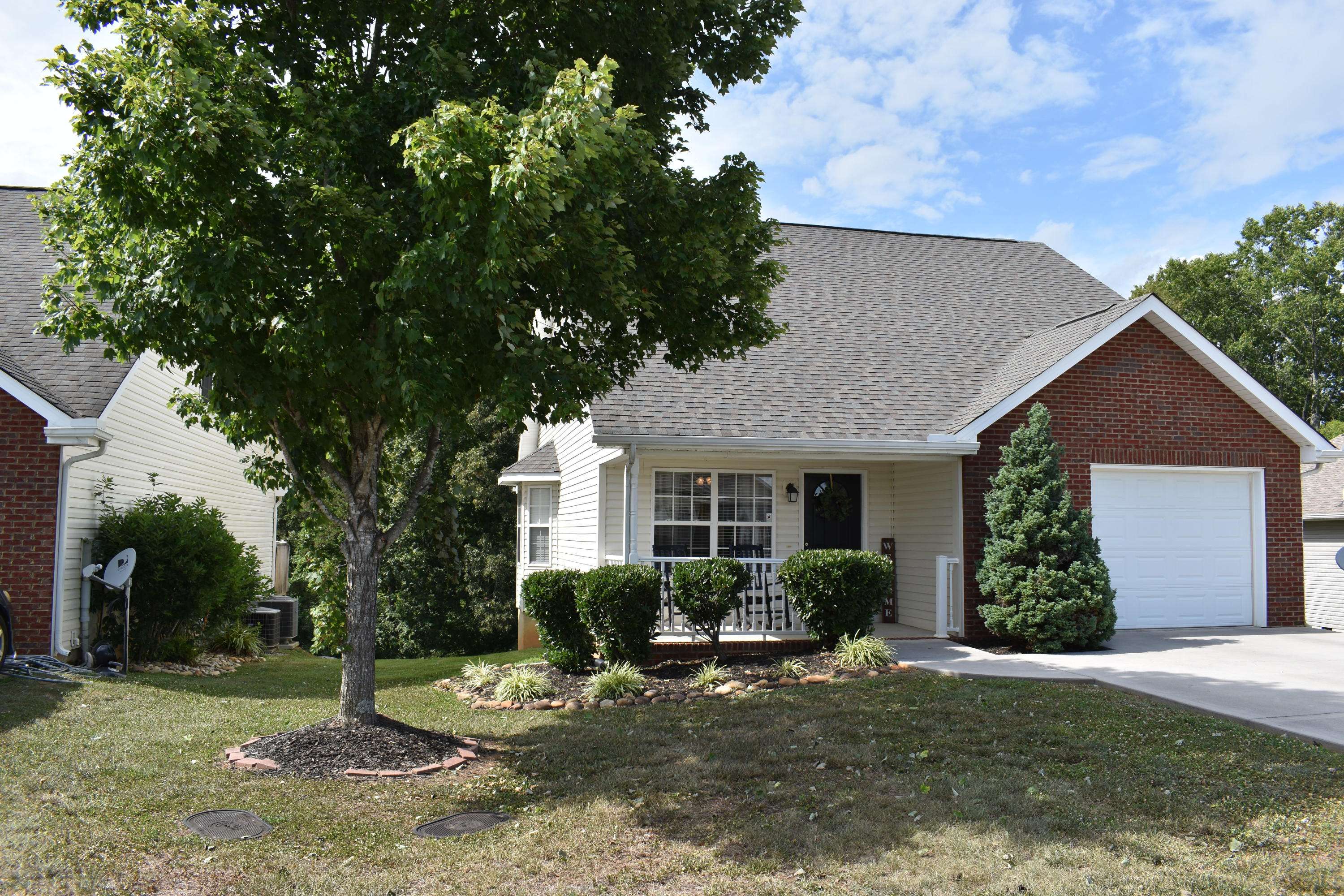 Sevierville, TN 37876,1830 Watauga St