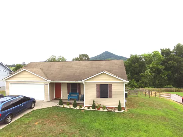 4322 McGinnis Rd, Corryton, TN 37721