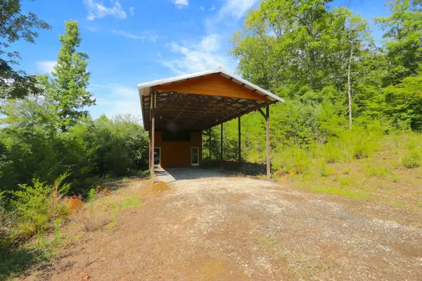 Tellico Plains, TN 37385,225 Shaddon Rd