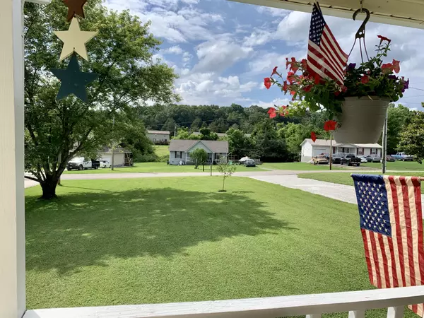 Jacksboro, TN 37757,152 Mill Creek LN