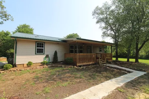 Spring City, TN 37381,170 Cobalt Lane