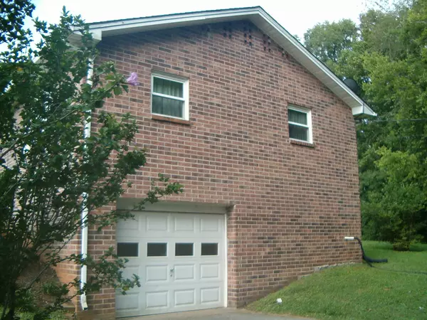 Rockwood, TN 37854,128 Rhonda WAY