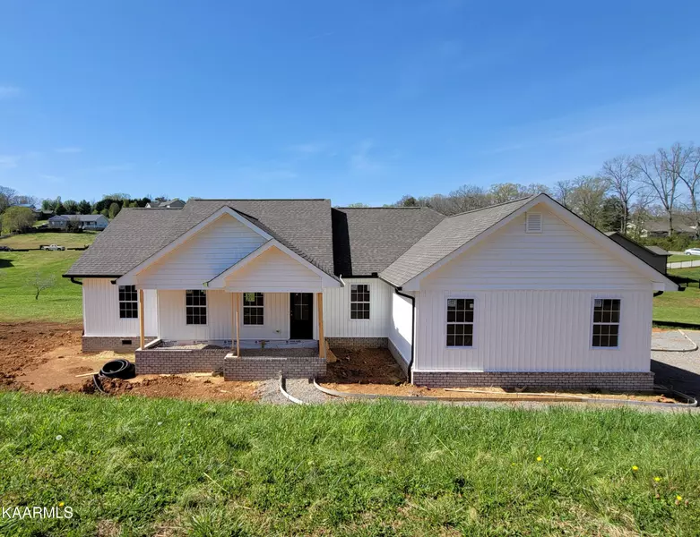 1742 Derby Downs DR, Friendsville, TN 37737