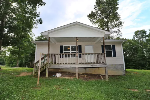 320 Mark Frey DR, Robbins, TN 37852