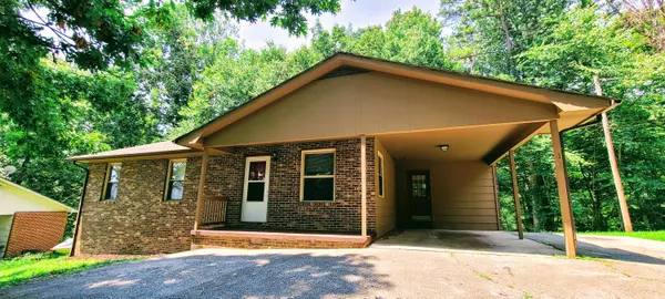 115 Rosemont LN, Harriman, TN 37748