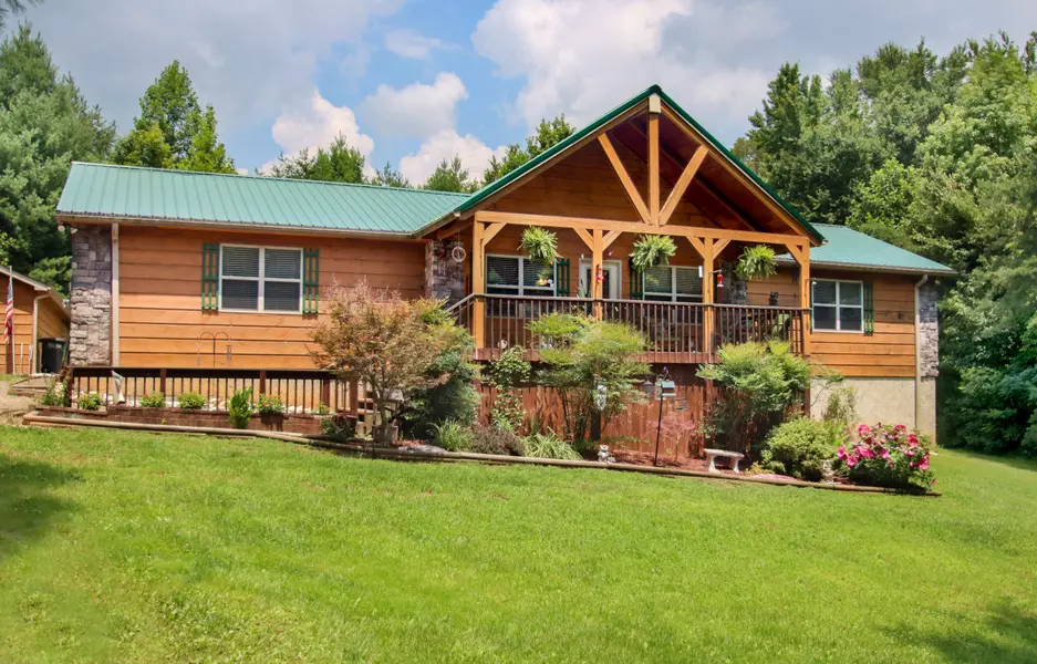 179 Massingale Rd, Tellico Plains, TN 37385