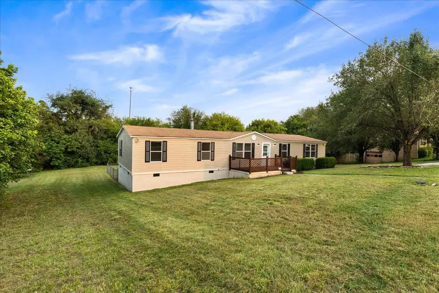 111 Squaw LN, Madisonville, TN 37354