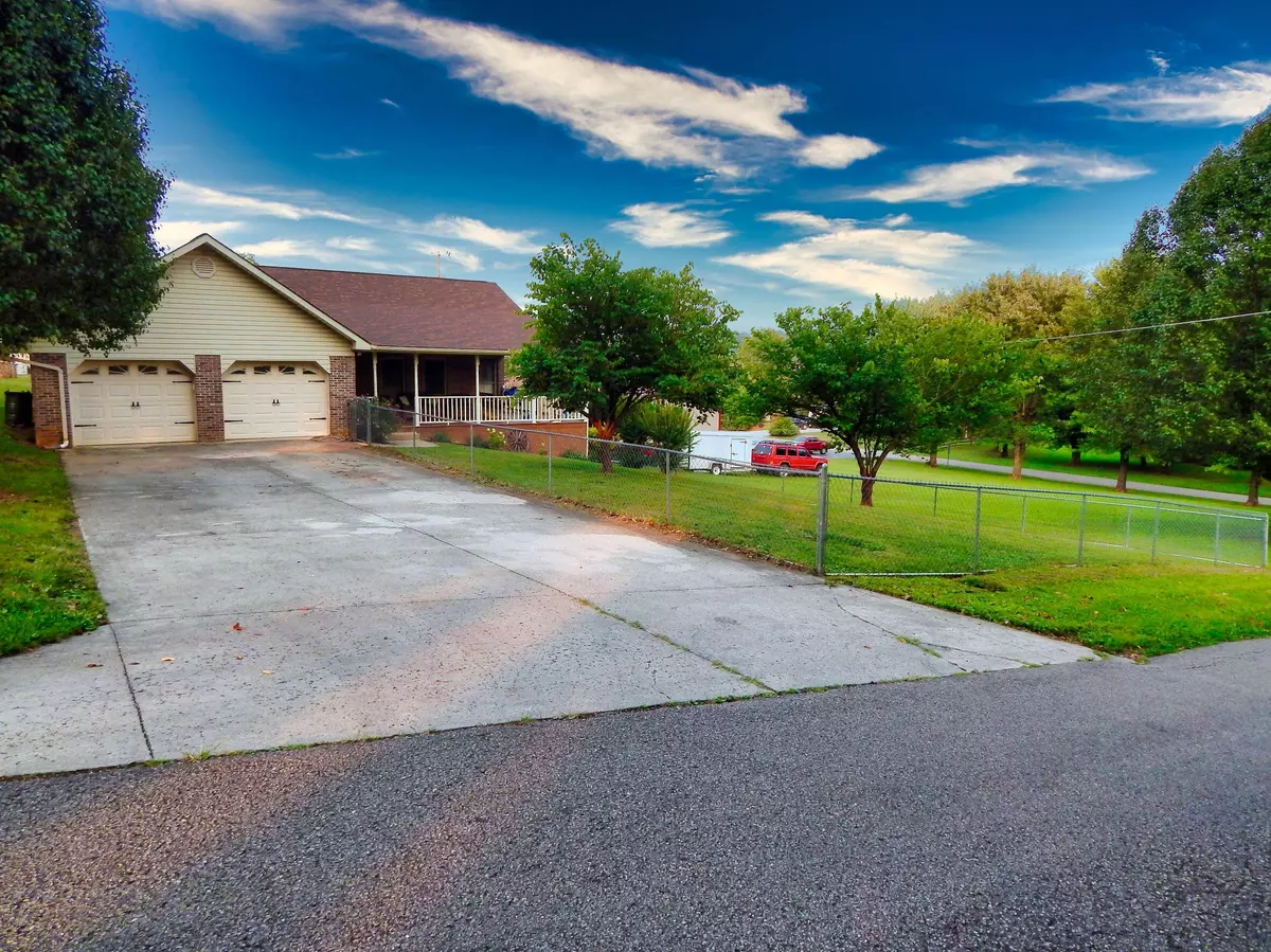 Jacksboro, TN 37757,182 Woodvine St