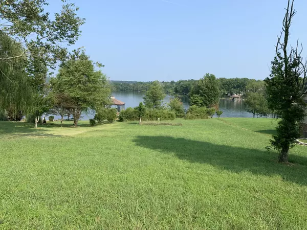 Spring City, TN 37381,566 Waterfront Way