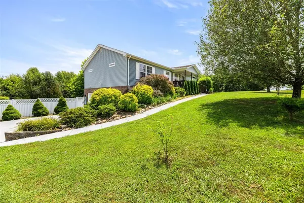 Loudon, TN 37774,107 Wapiti Lane