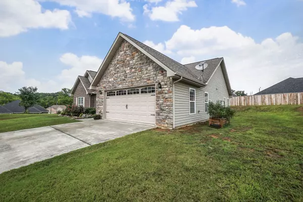 Maryville, TN 37801,1134 Cherbourg DR