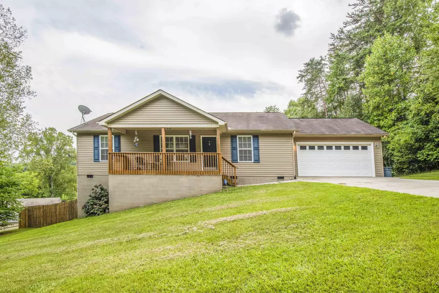 290 Shady DR, Harriman, TN 37748