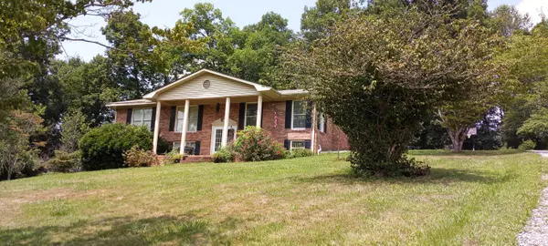 1696 Clouds Rd, New Tazewell, TN 37825