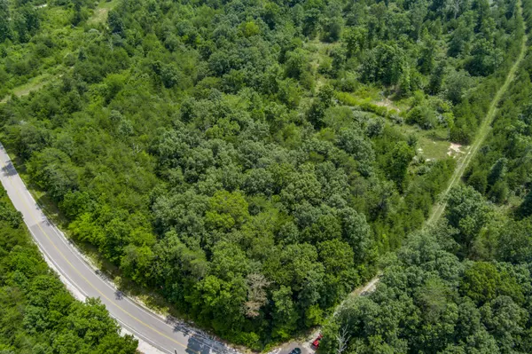 37.59 AC Golden Pointe Rd, Spencer, TN 38585