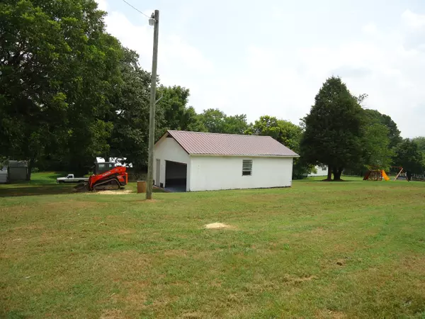 Sweetwater, TN 37874,1011 Beardshire St