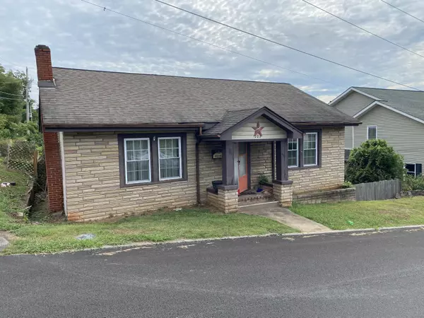 203 Hill St, Lenoir City, TN 37771