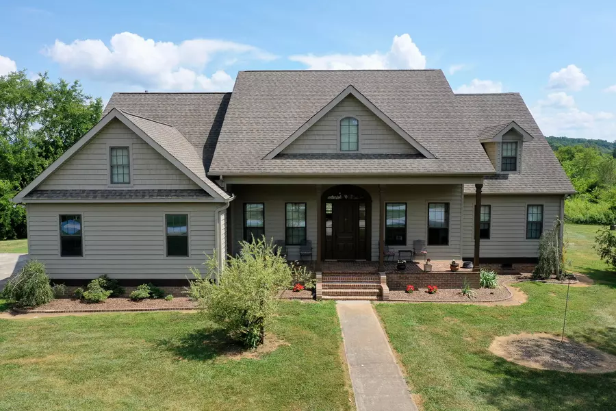 460 Wilaway Rd, Maryville, TN 37801