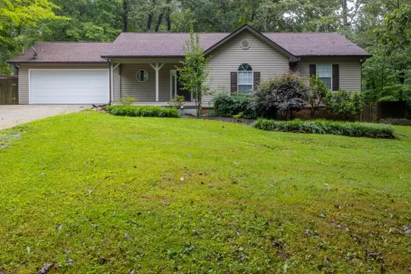 141 Forest Hills DR, Lenoir City, TN 37772