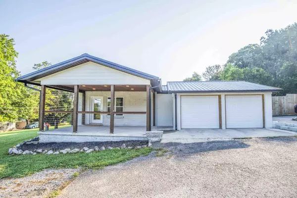Loudon, TN 37774,300 Dailey Ave