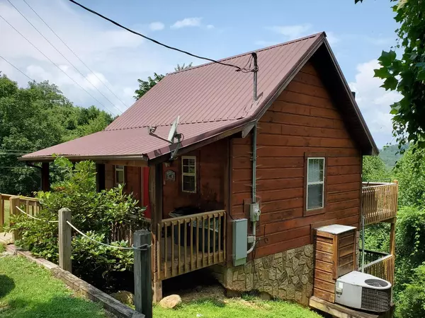 2461 Shady Creek WAY, Sevierville, TN 37862